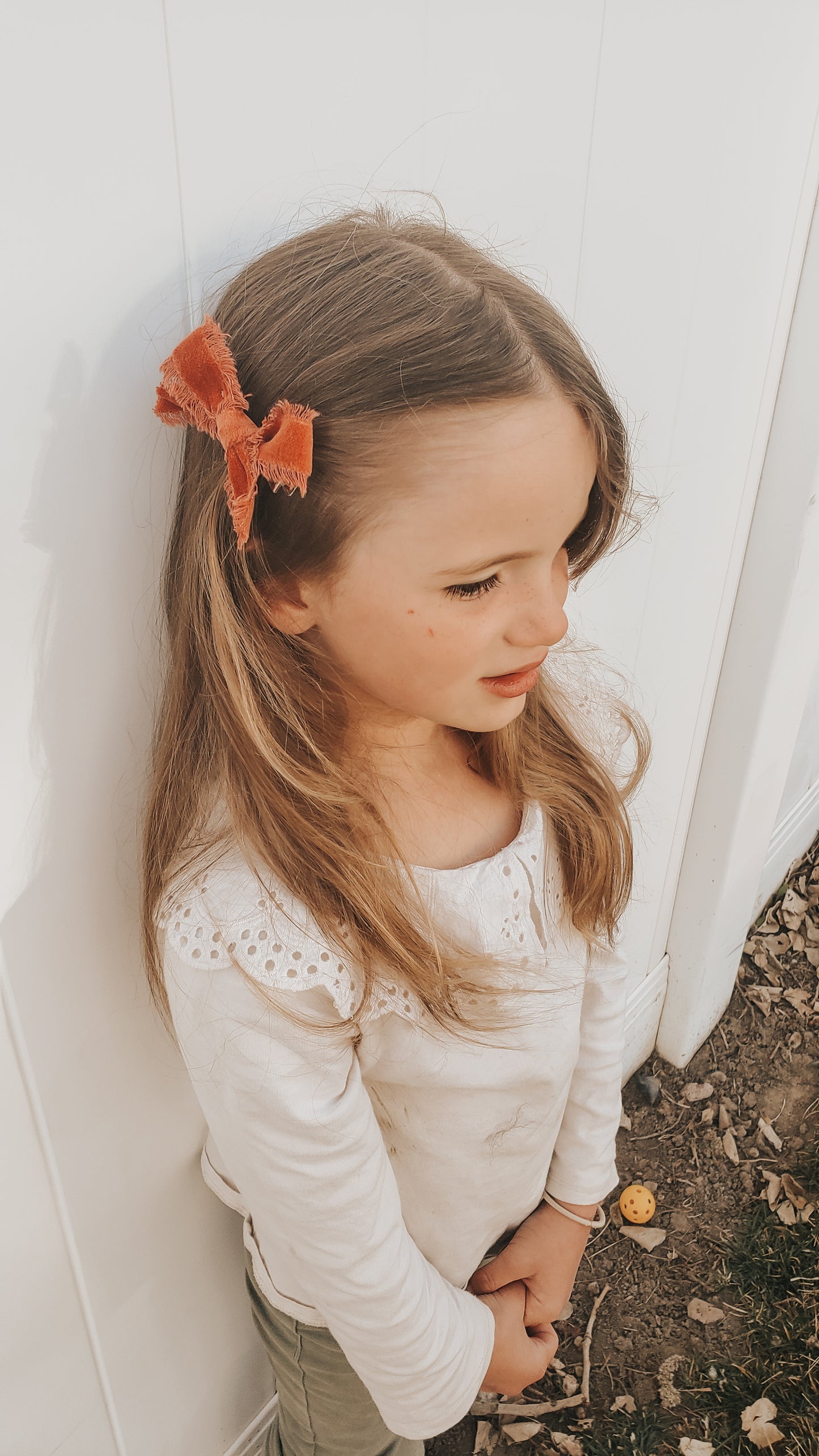 Cordelia Velvet Hairbow in {Rust}