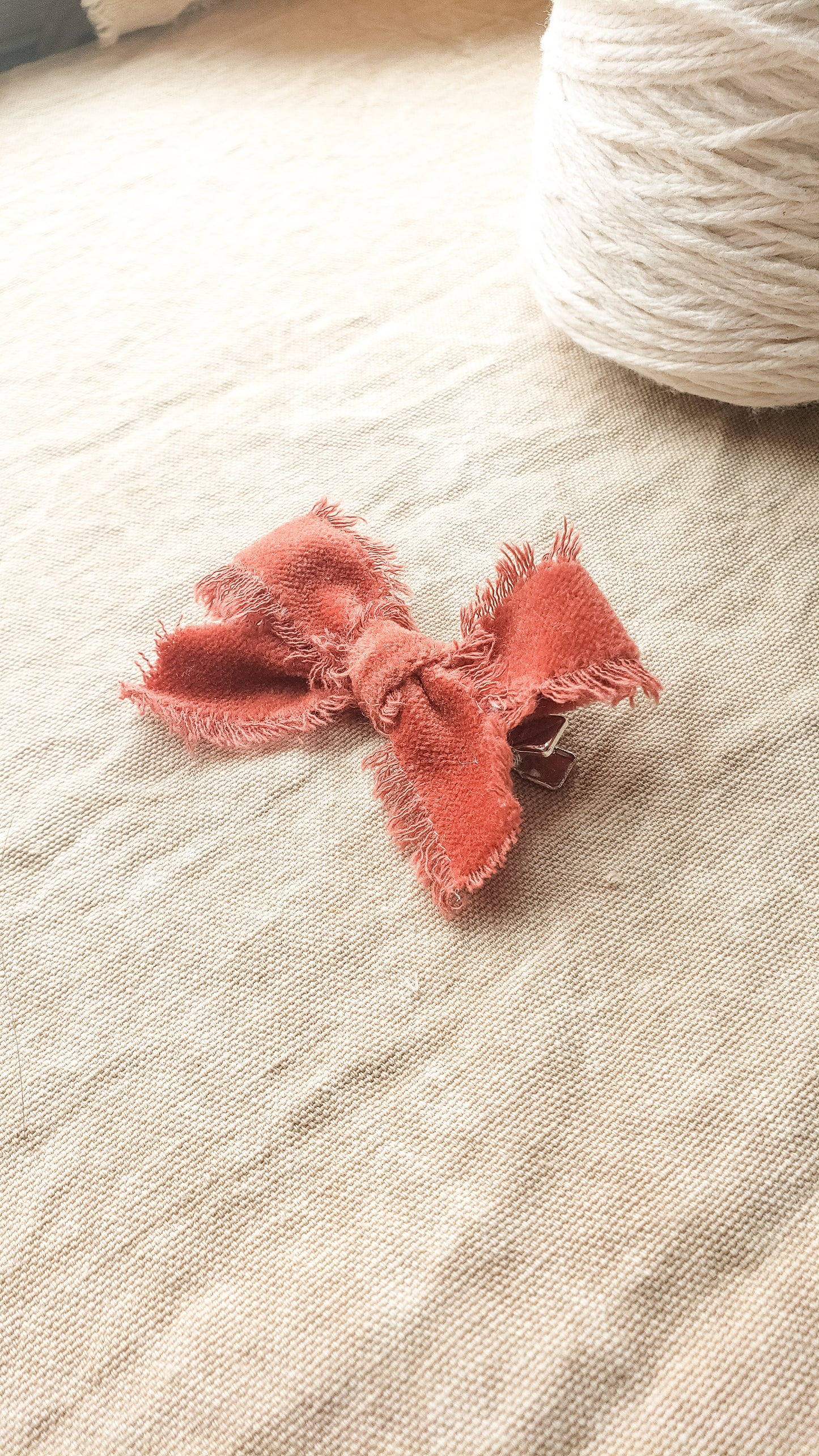 Cordelia Velvet Hairbow in {Rust}